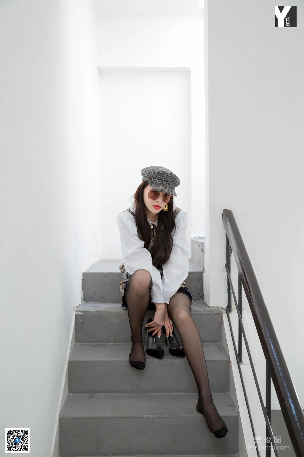 Miao Jie: IESS photo 75