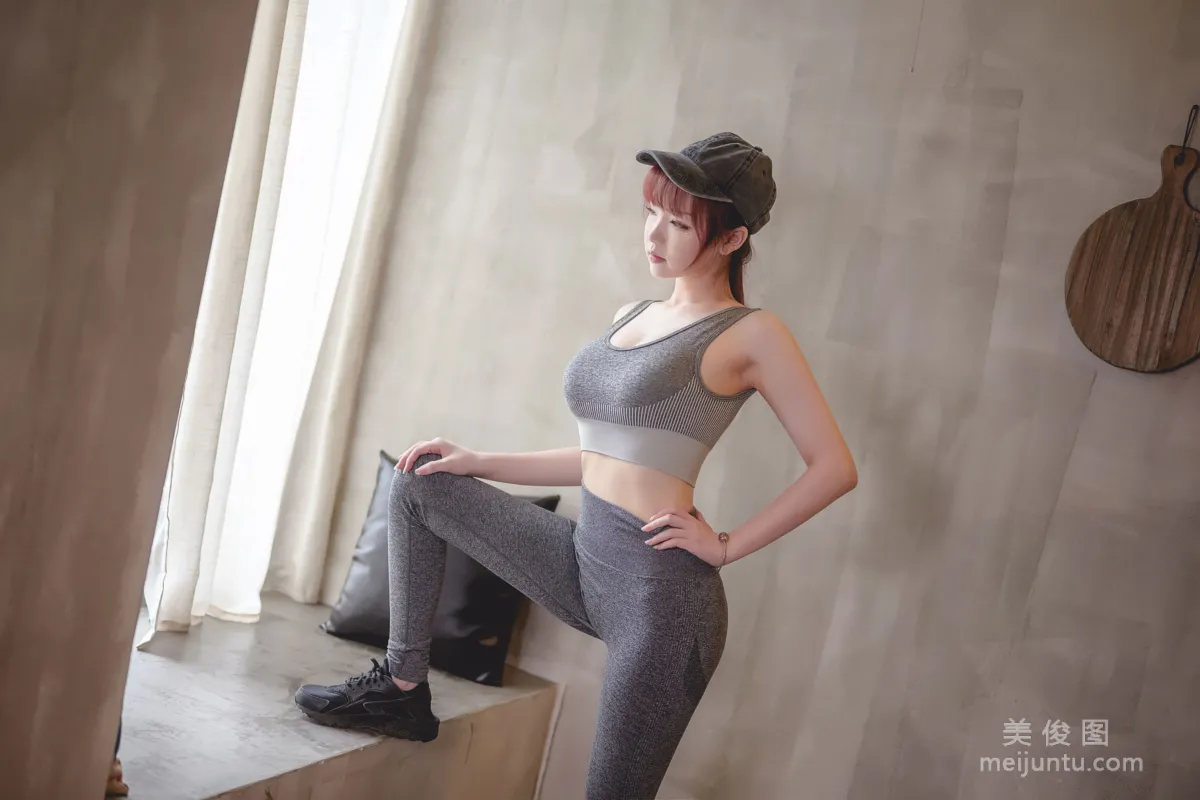 [COS Photos] Xueqing Astra, Sports Girl 3 photo 2