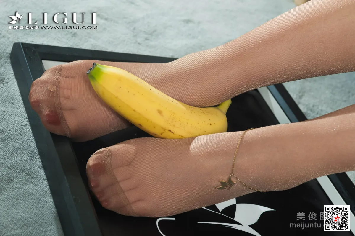 Ting Ting, Black Stockings Banana Silk Stockings Seduction [Ligui] Photo Set photo 57