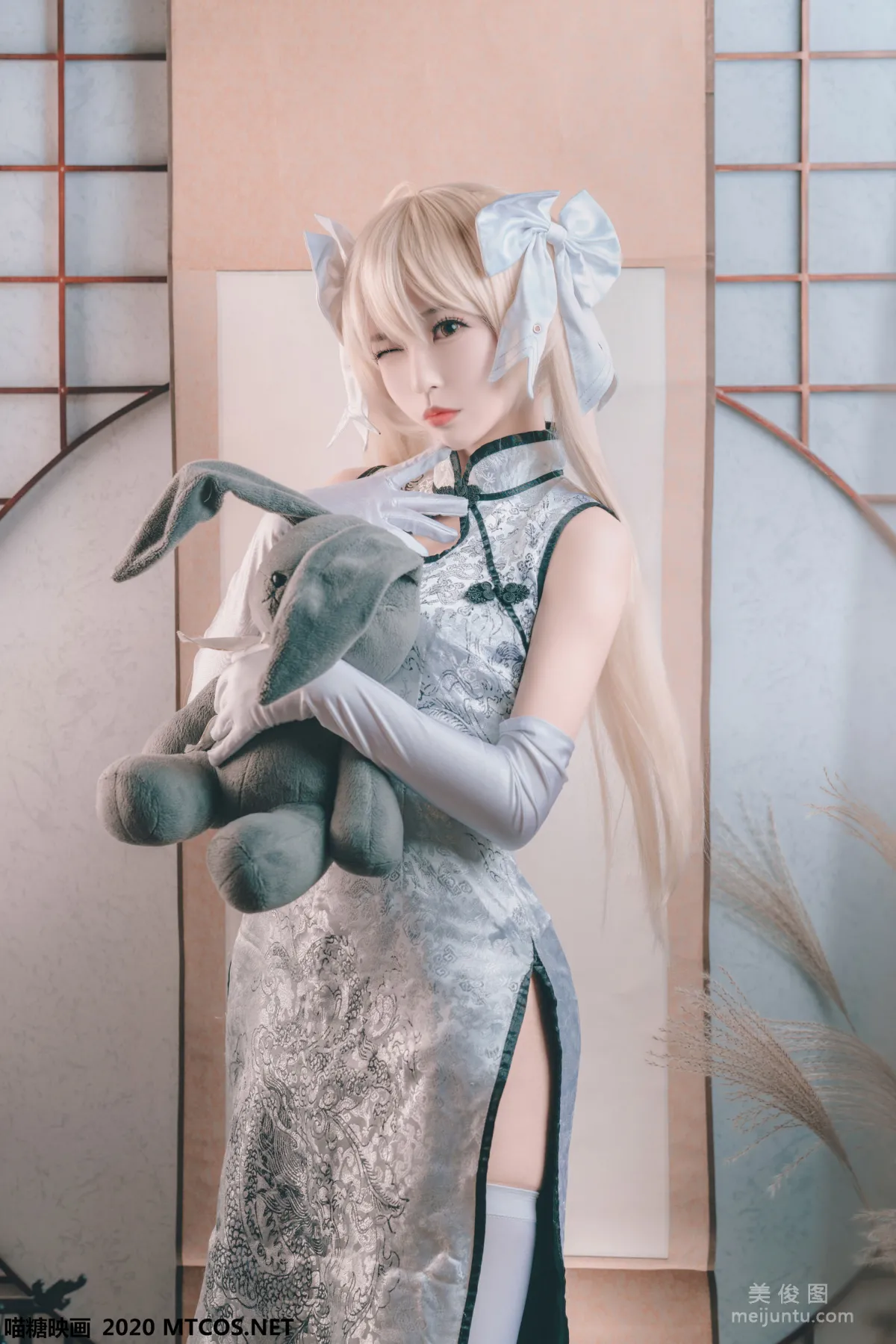 [Miaotang Yinghua] HML.009 Silver Silk Qipao Photo Set photo 3
