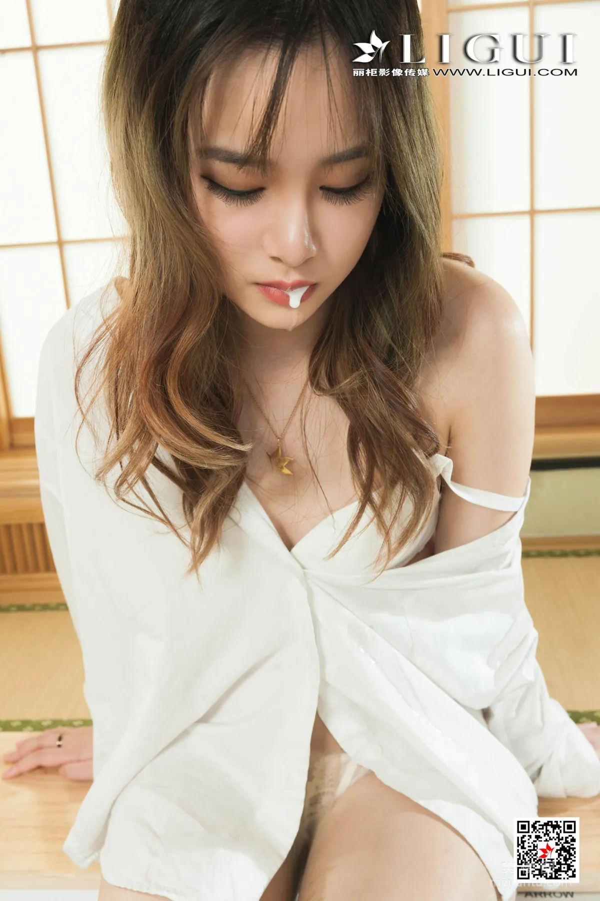Model Ting Ting White Shirt Wet Body + Milk Silk Stockings [Ligui] Photo Set photo 5