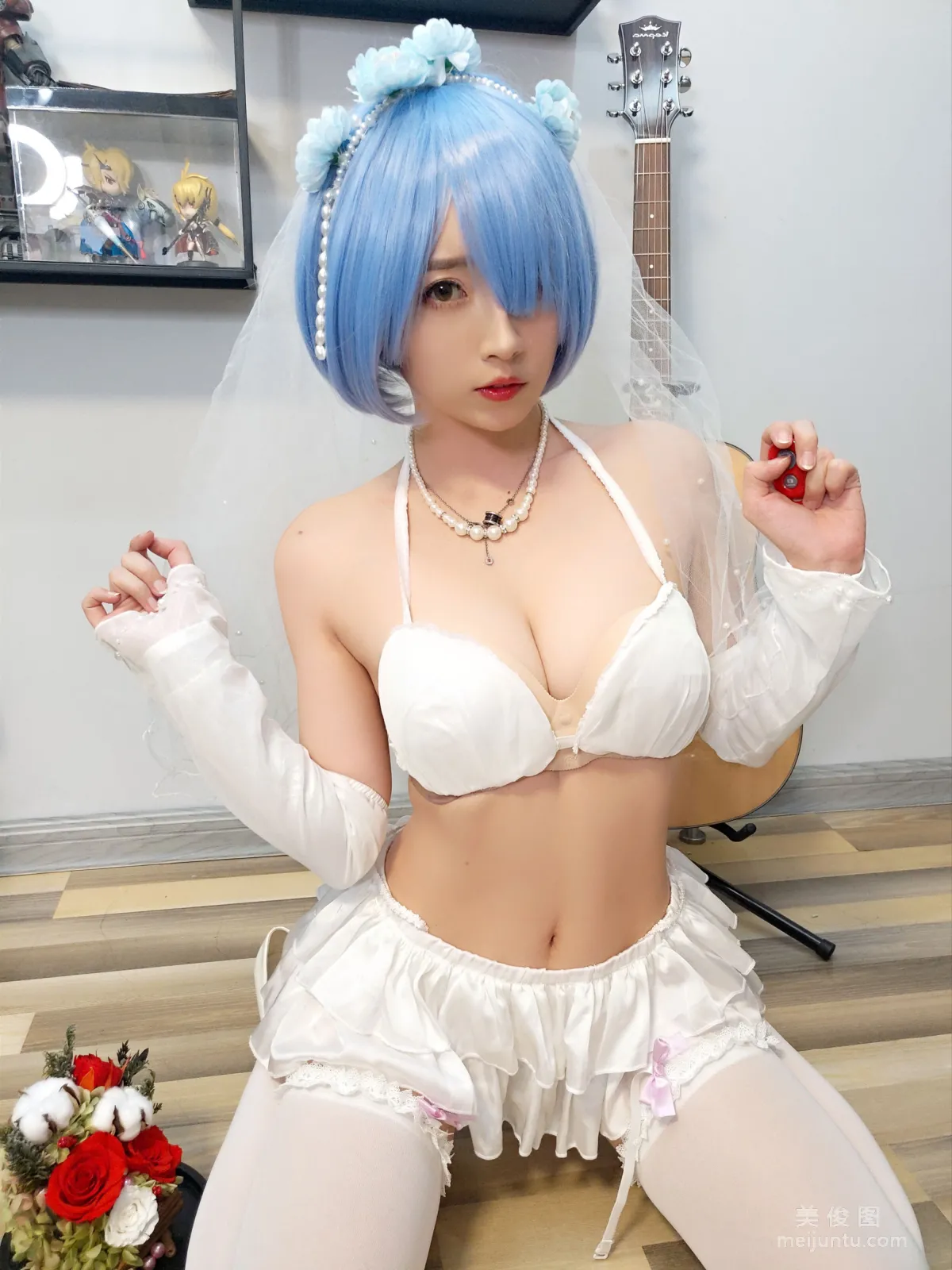 [Cosplay] Web Idols Douyu Streamer Xiaonv Wulu Na - Rem Wedding Dress photo 13