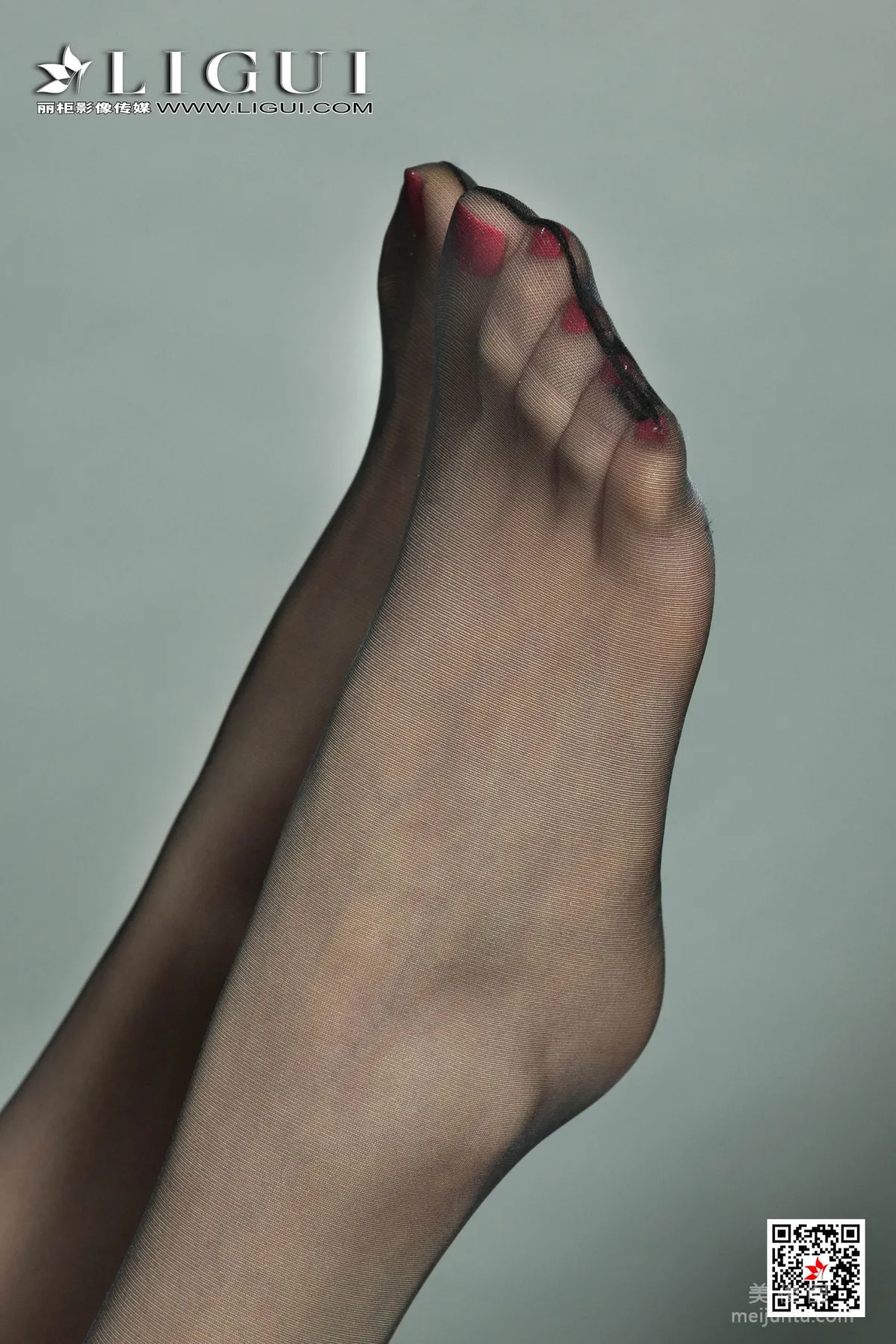 Model 甜甜《黑丝袜人体》 [丽柜Ligui] 写真集46