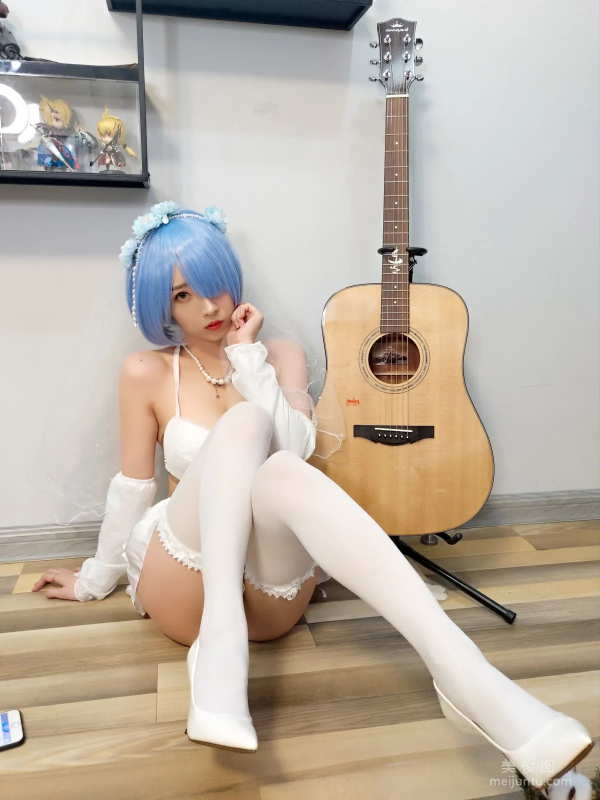 [Cosplay] Web Idols Douyu Streamer Xiaonv Wulu Na - Rem Wedding Dress photo 17