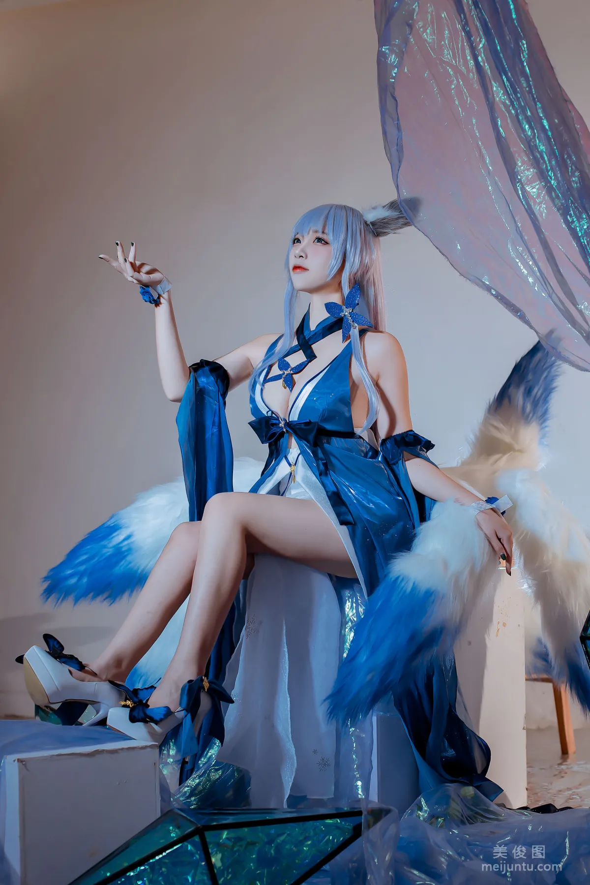 Erzuo Nisa: Web Idols photo 4