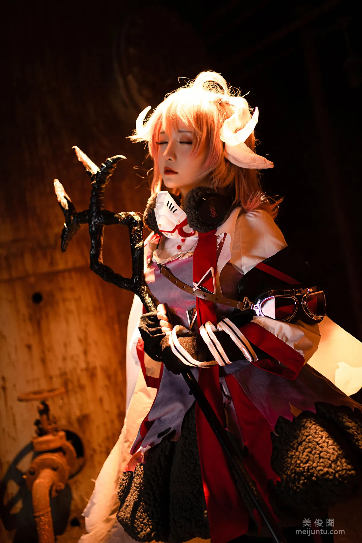 [Cosplay Photo Set] Xingzhi Chichi, Arknights Eyjafjalla photo 13