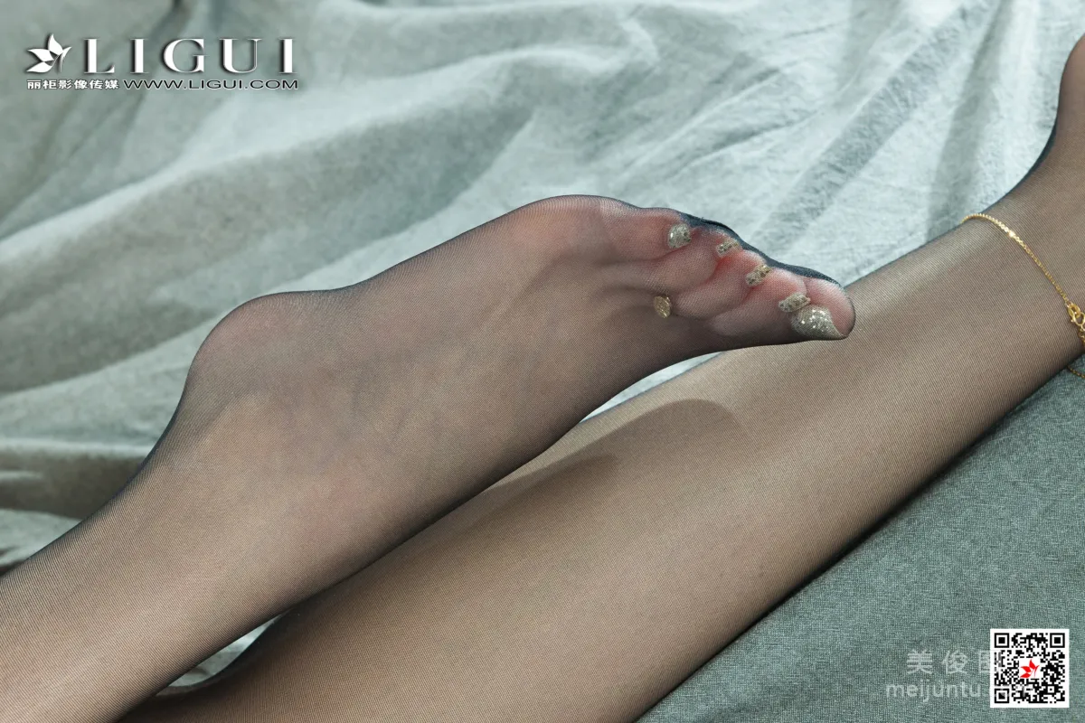 [Ligui] Tuzi, Super Assistant, Silk Stockings Photo Set photo 33
