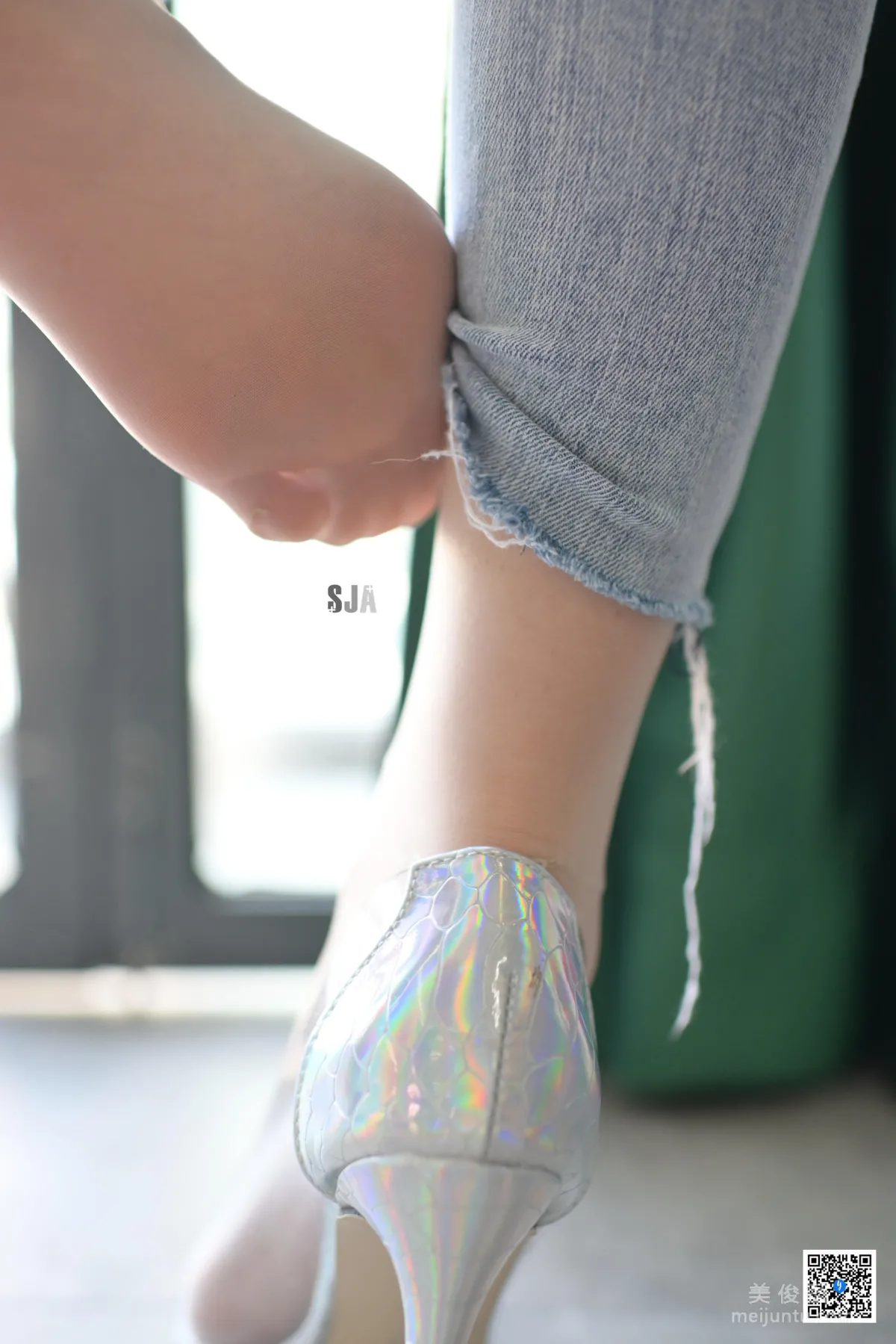 [SJA] New Issue SJA013 Jia Ye, River, Tight Jeans and Beautiful Legs Photos photo 58