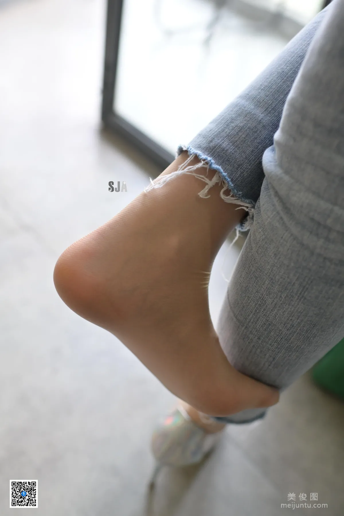 [SJA] New Issue SJA013 Jia Ye, River, Tight Jeans and Beautiful Legs Photos photo 52