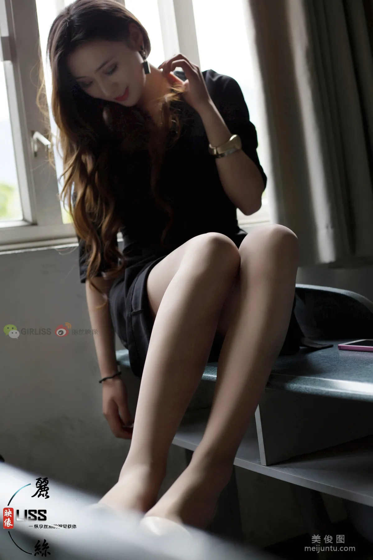 [GIRLISS] Broadcasting Major Zhang Min, Campus Style Photo Set photo 5