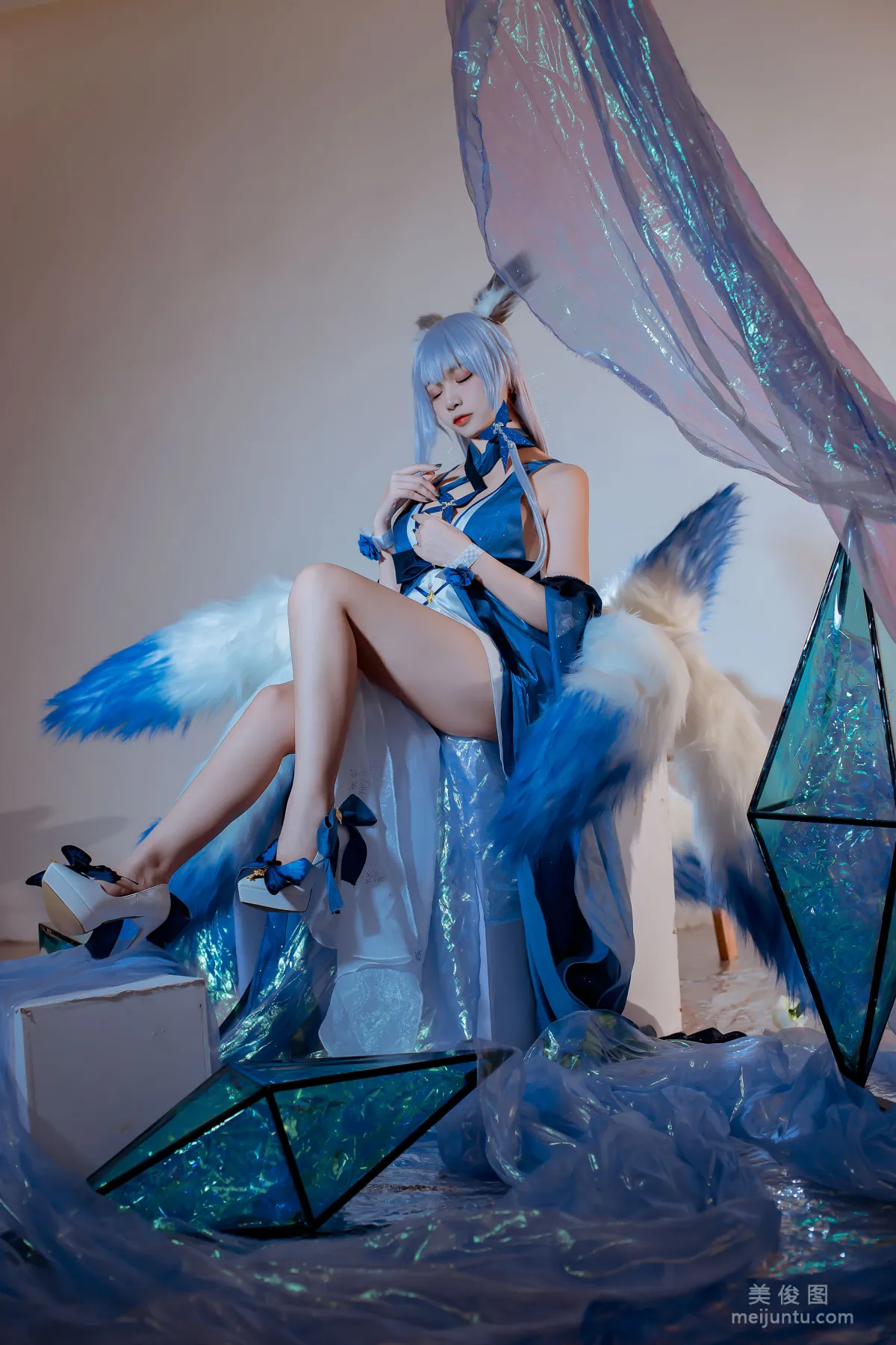 Erzuo Nisa: Web Idols photo 5