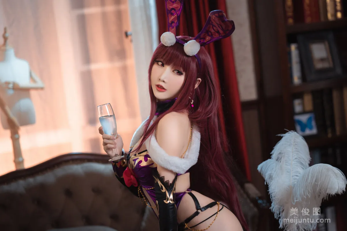 Cute Popular Coser Mianbing Xianer - Scathach Bunny Girl photo 2