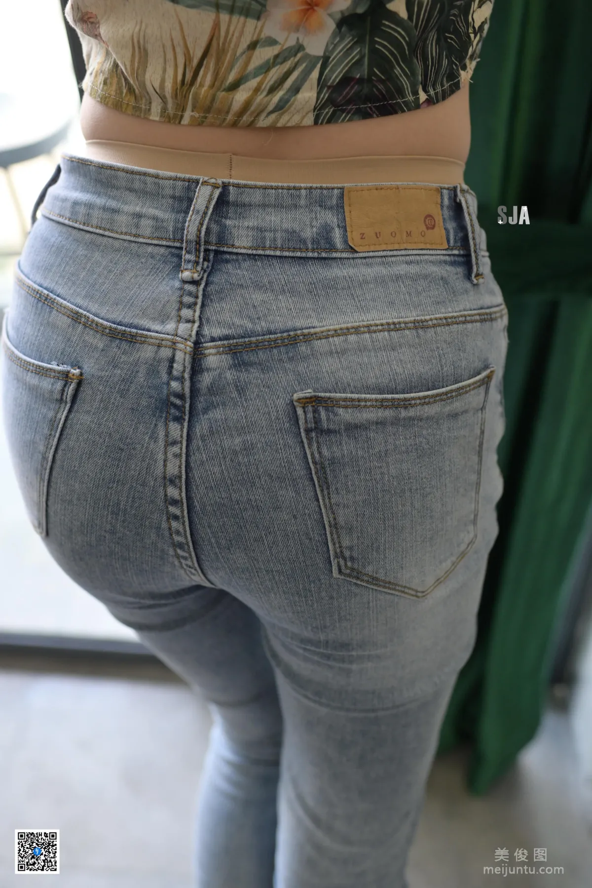 [SJA] New Issue SJA013 Jia Ye, River, Tight Jeans and Beautiful Legs Photos photo 46