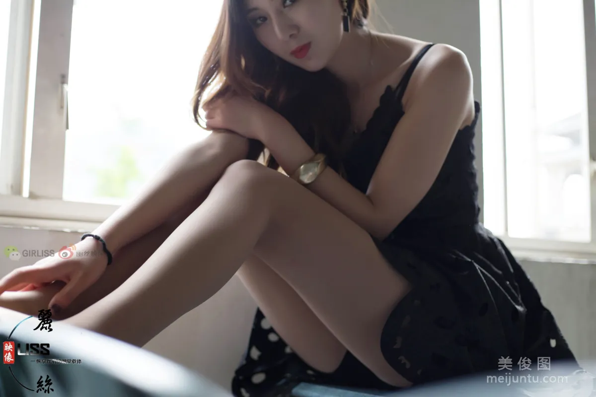 [GIRLISS] Broadcasting Major Zhang Min, Campus Style Photo Set photo 26
