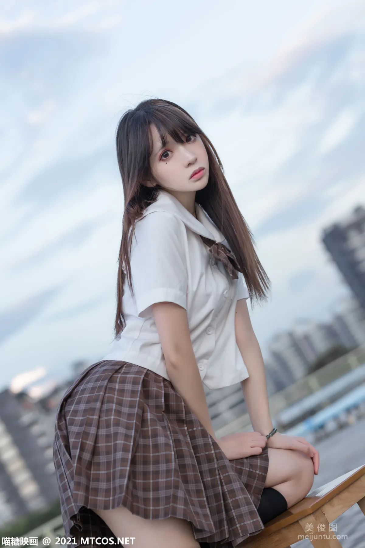 [喵糖映画] VOL.375 忧郁少女 写真套图1