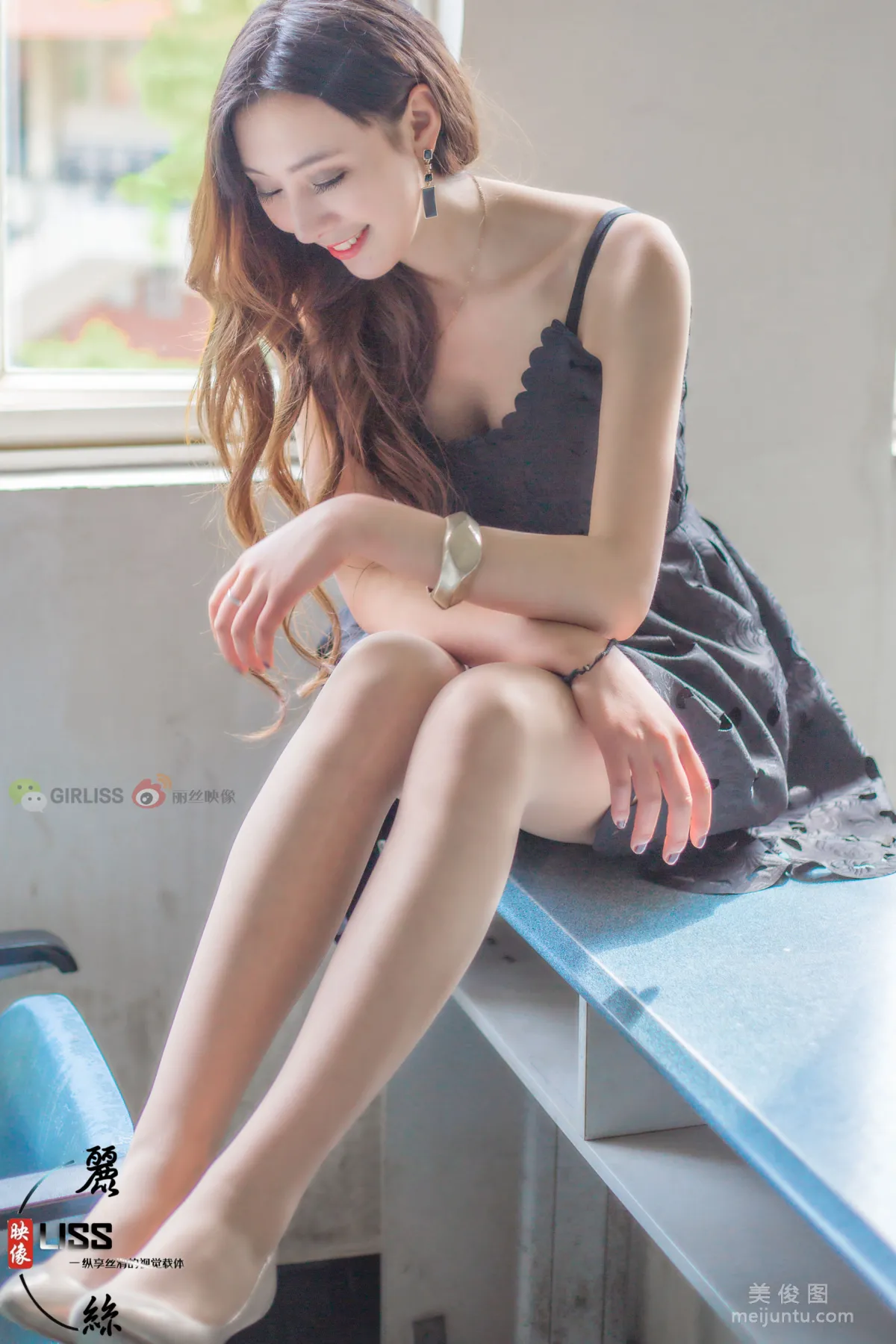 [GIRLISS] Broadcasting Major Zhang Min, Campus Style Photo Set photo 19