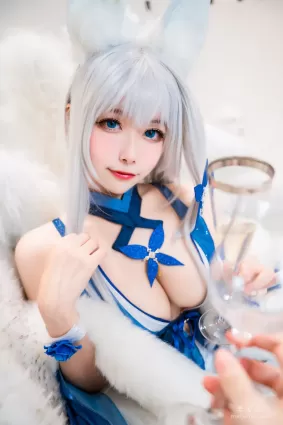 [COS写真] 微博妹子Momoko葵葵 - 信浓礼服