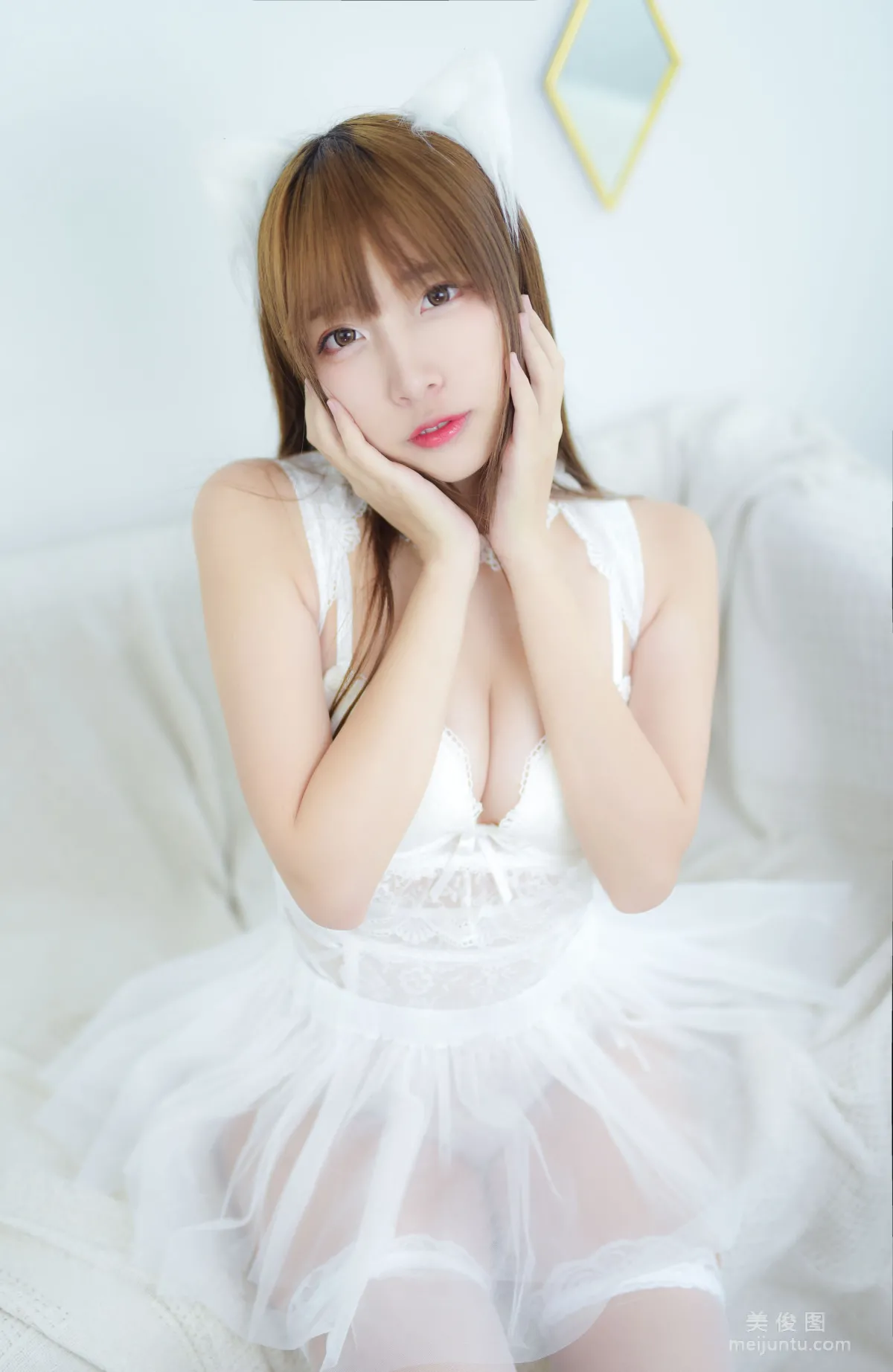 Erzuo Nisa: Web Idols photo 14