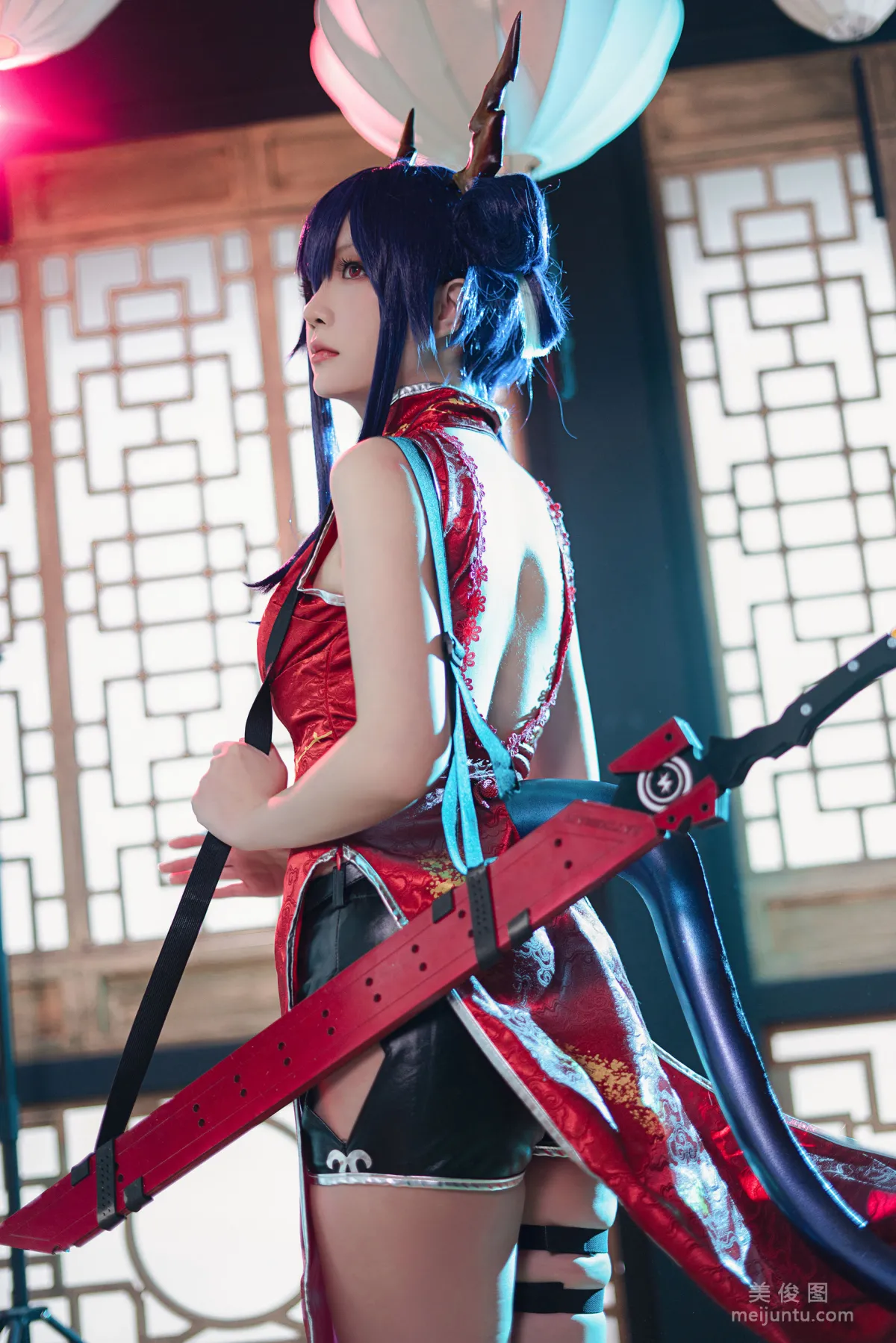 [Cosplay Photos] Xingzhi Chichi, Arknights Chen photo 17