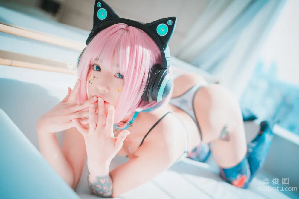 [DJAWA] Maruemon - Caution Girl x Athletic Girl Photo Set photo 15