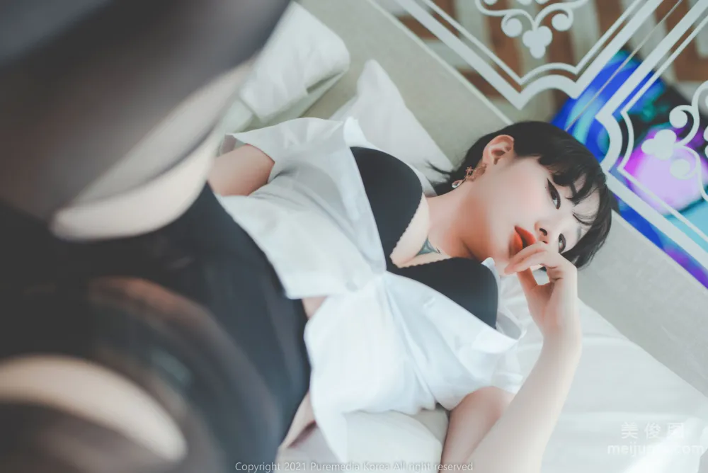[PURE MEDIA] Vol.081 - Seolhwa - Black Stockings and Curves Temptation photo 30