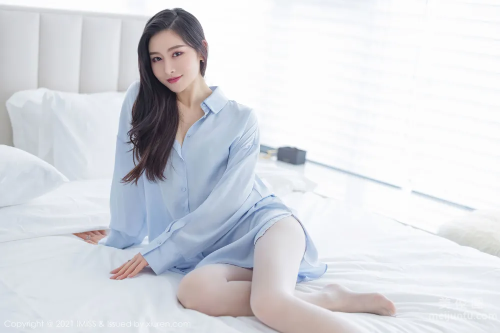 [愛蜜社IMiss] Vol.614 Vanessa - 大号的淺藍色襯衫 12