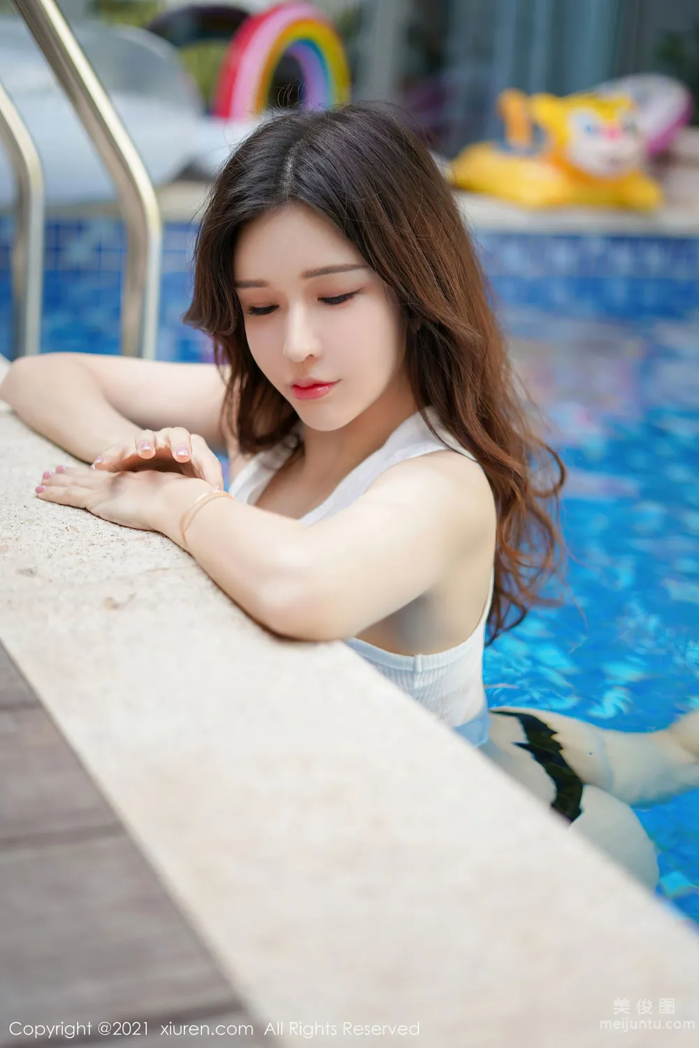[XiuRen] No.3600 Zhang Yumeng - Outdoor Pool Theme Series photo 37