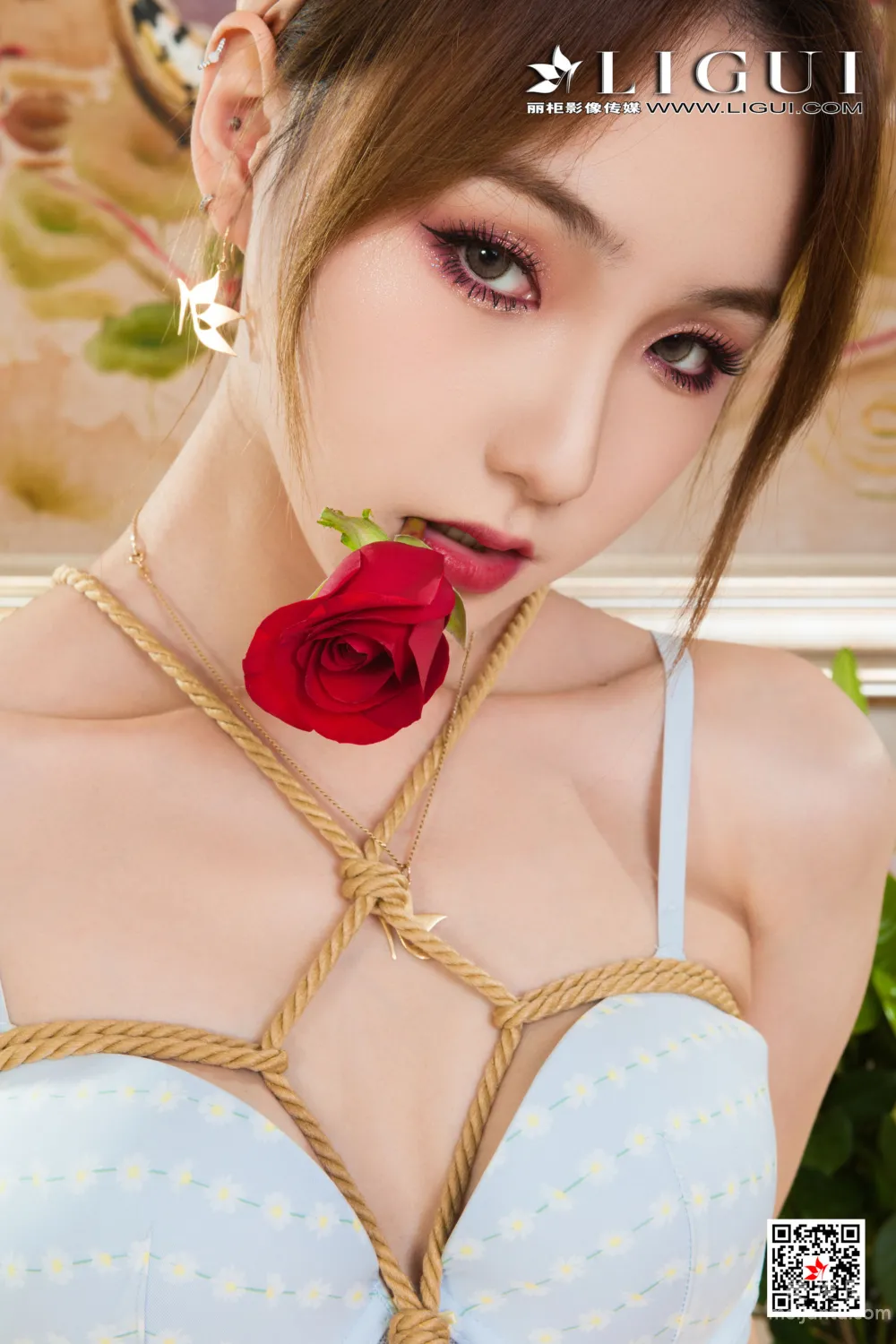 [丽柜Ligui] 网络丽人 Model 心心 《龟缚花蕊》  写真套图46