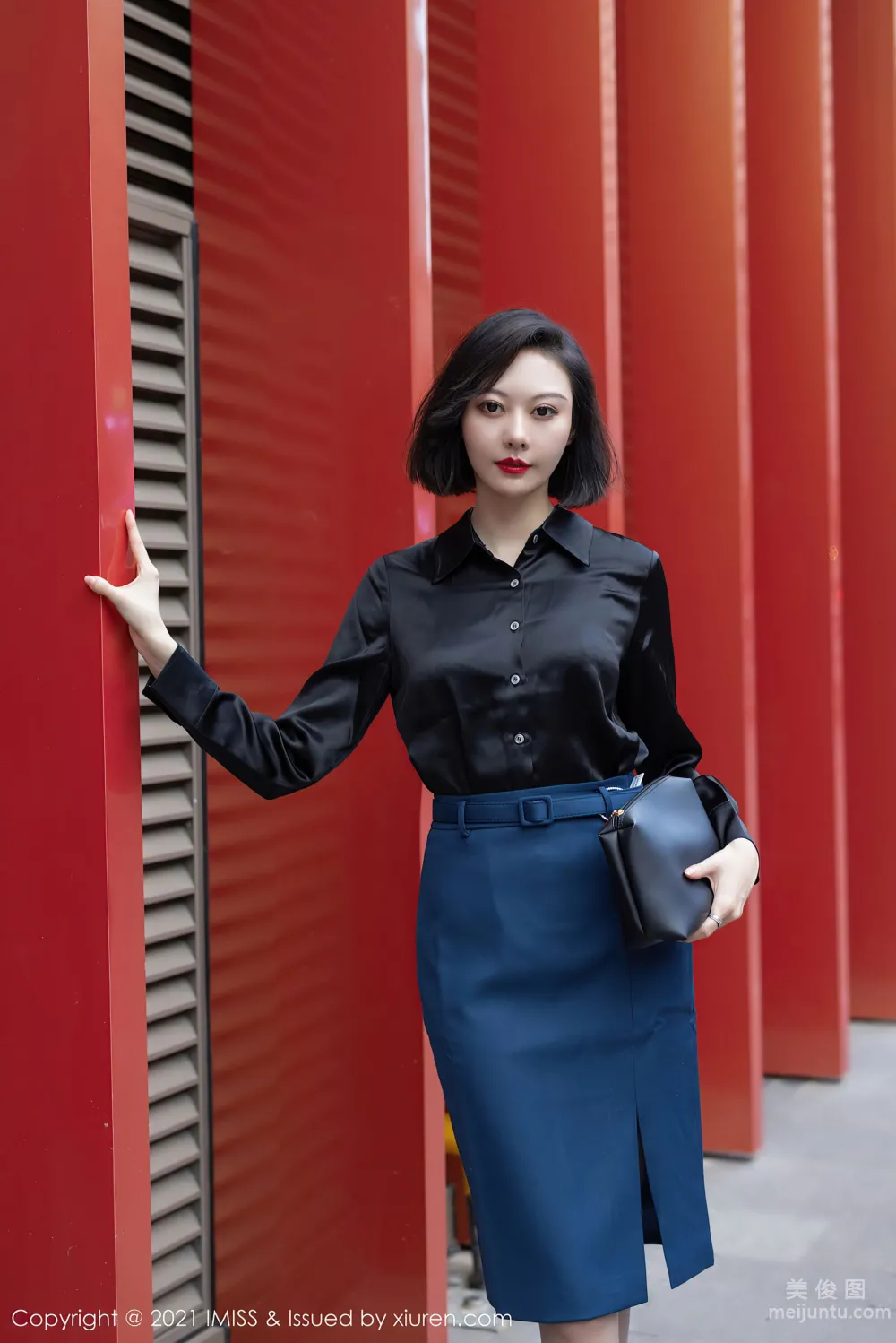 [IMISS] Vol.615 Yixuan, Elegant Graceful Figure and Classic OL Attire photo 2