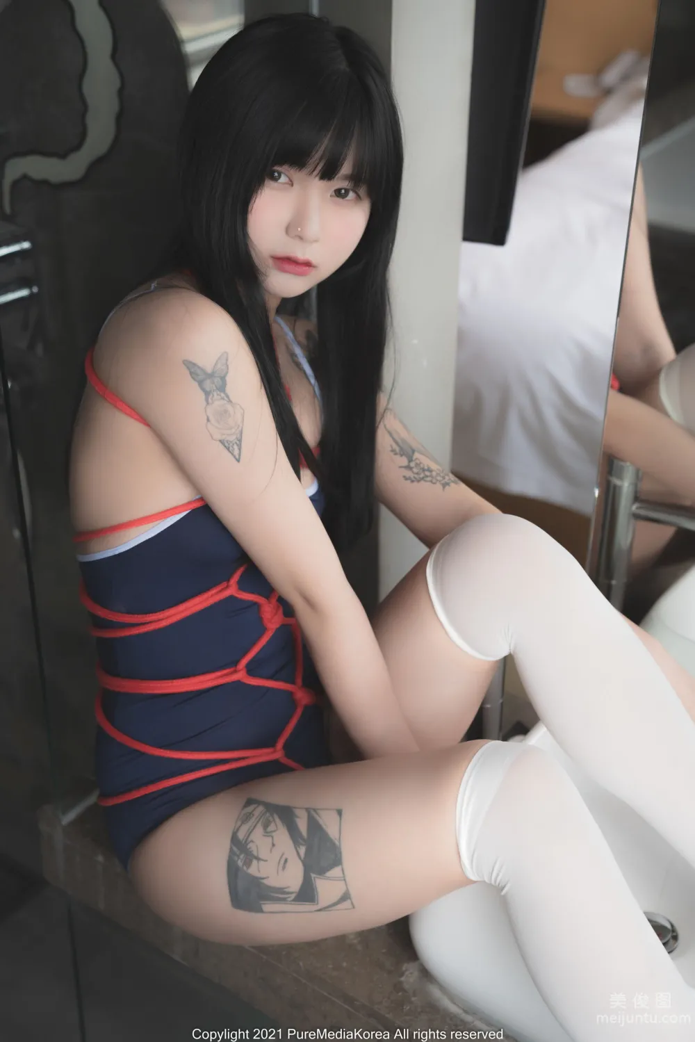 [PURE MEDIA] Vol.073 - Hizzy 絲襪制服SM誘惑 28