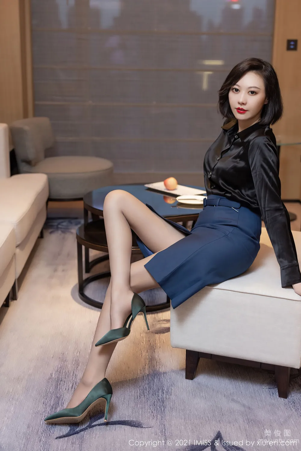 [IMISS] Vol.615 Yixuan, Elegant Graceful Figure and Classic OL Attire photo 25