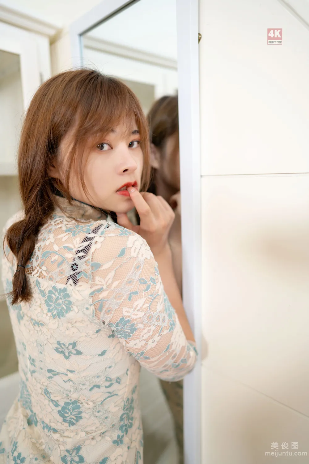 [麗櫃Ligui] Model 奈奈 《民國風旗袍小短發》 寫真套圖 2