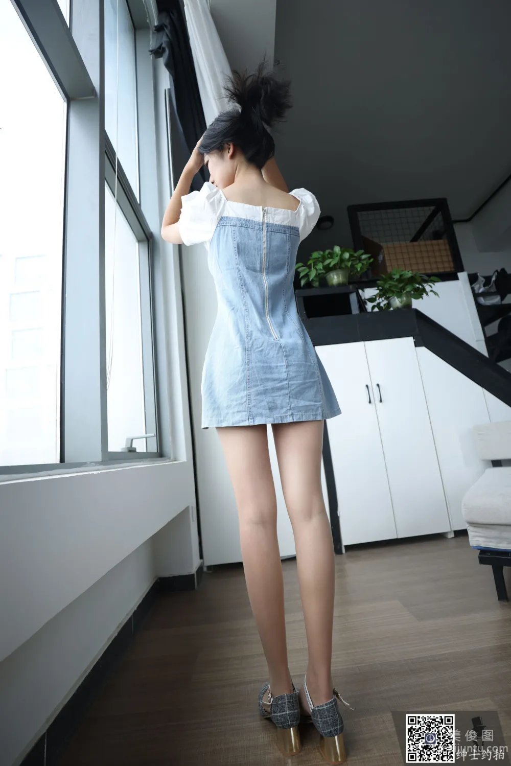 [绅士约拍] SS022 帆帆 清纯少女美腿写真1