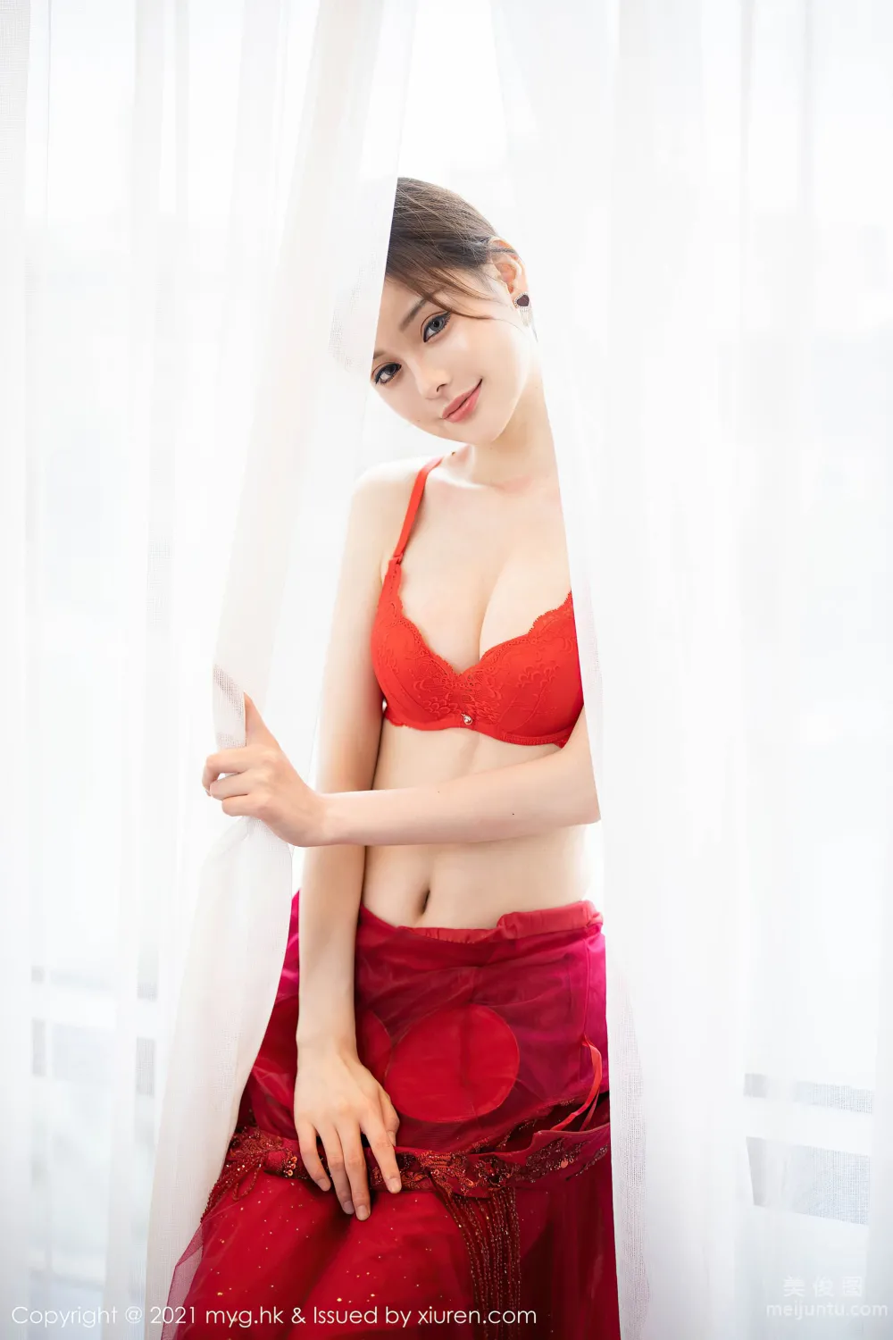 [美媛館MyGirl] Vol.560 小夕juju - 一襲精美迷人的姓感長裙 23