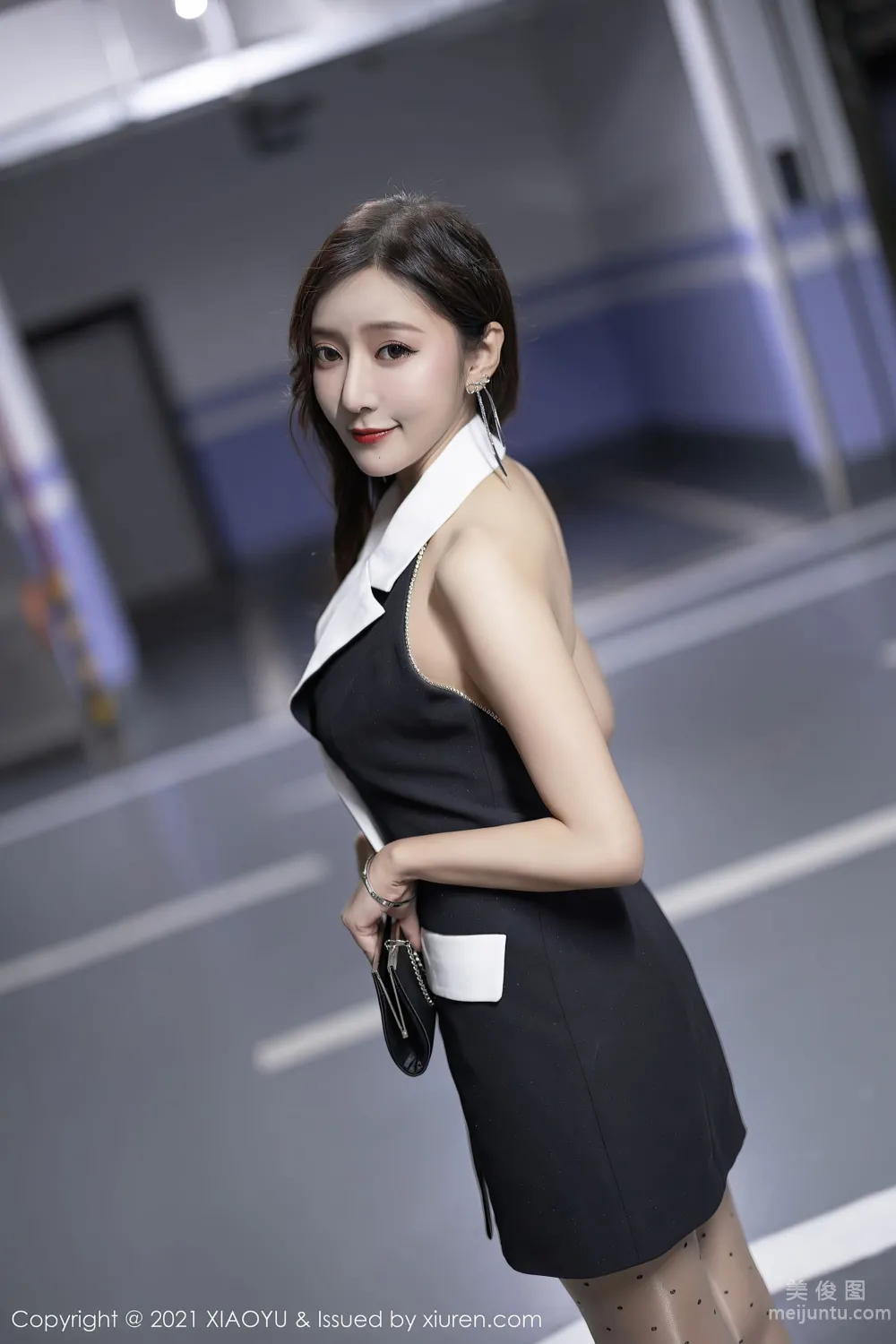 [语画界XIAOYU] Vol.573 王馨瑶yanni - 魅惑的黑色服饰1