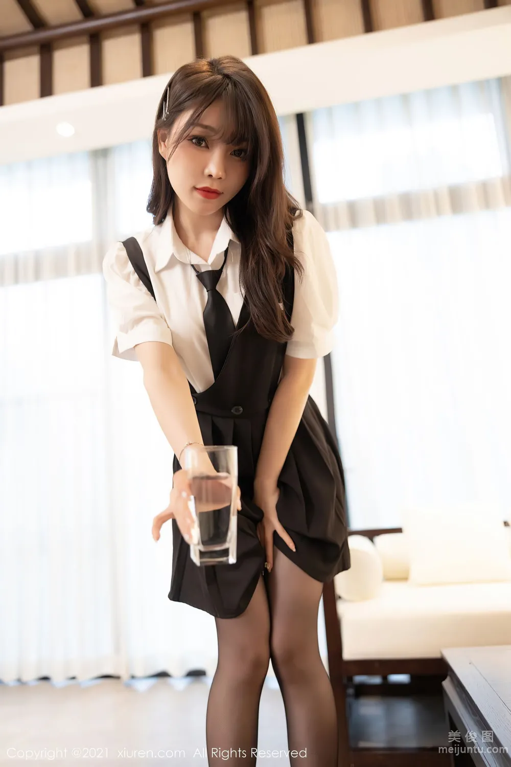 [XiuRen] No.3643 Zhizhi Booty, Maid Theme Series photo 12