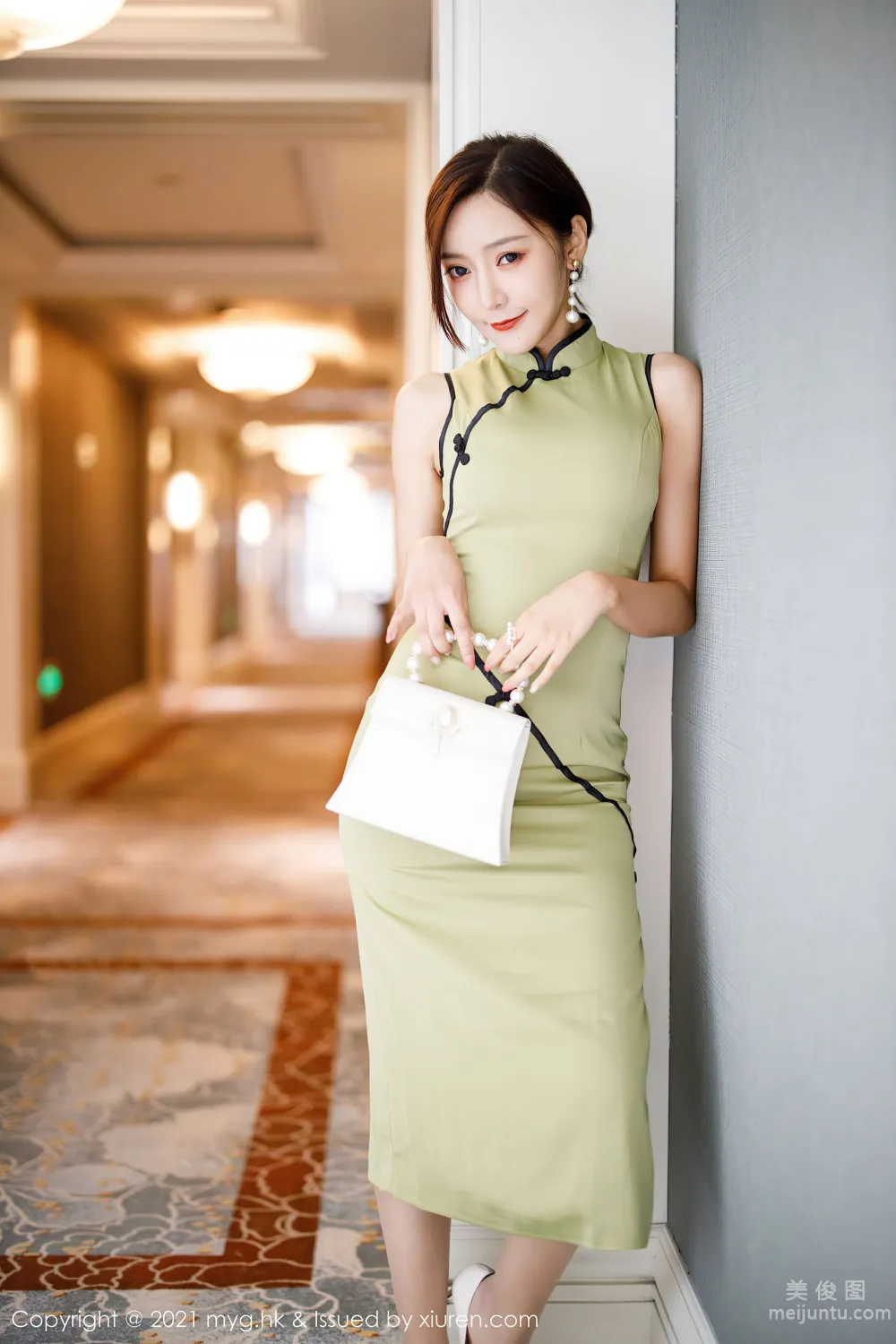 [MyGirl] Vol.551 Yanni Wang - Classical and Romantic Charm Qipao photo 4