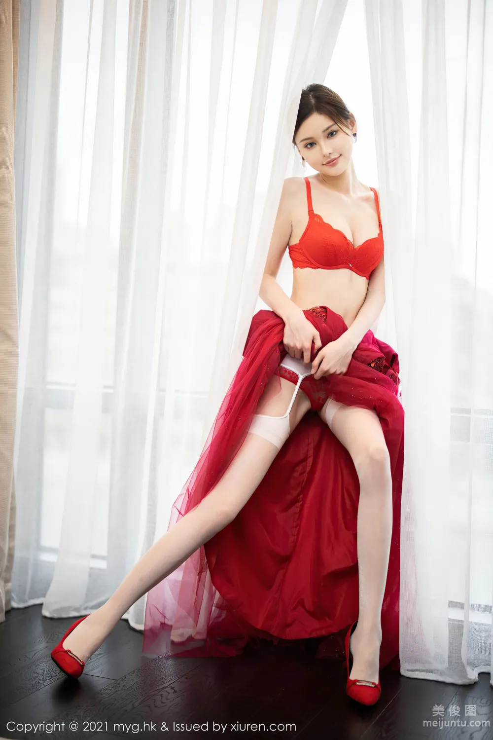 [美媛館MyGirl] Vol.560 小夕juju - 一襲精美迷人的姓感長裙 29