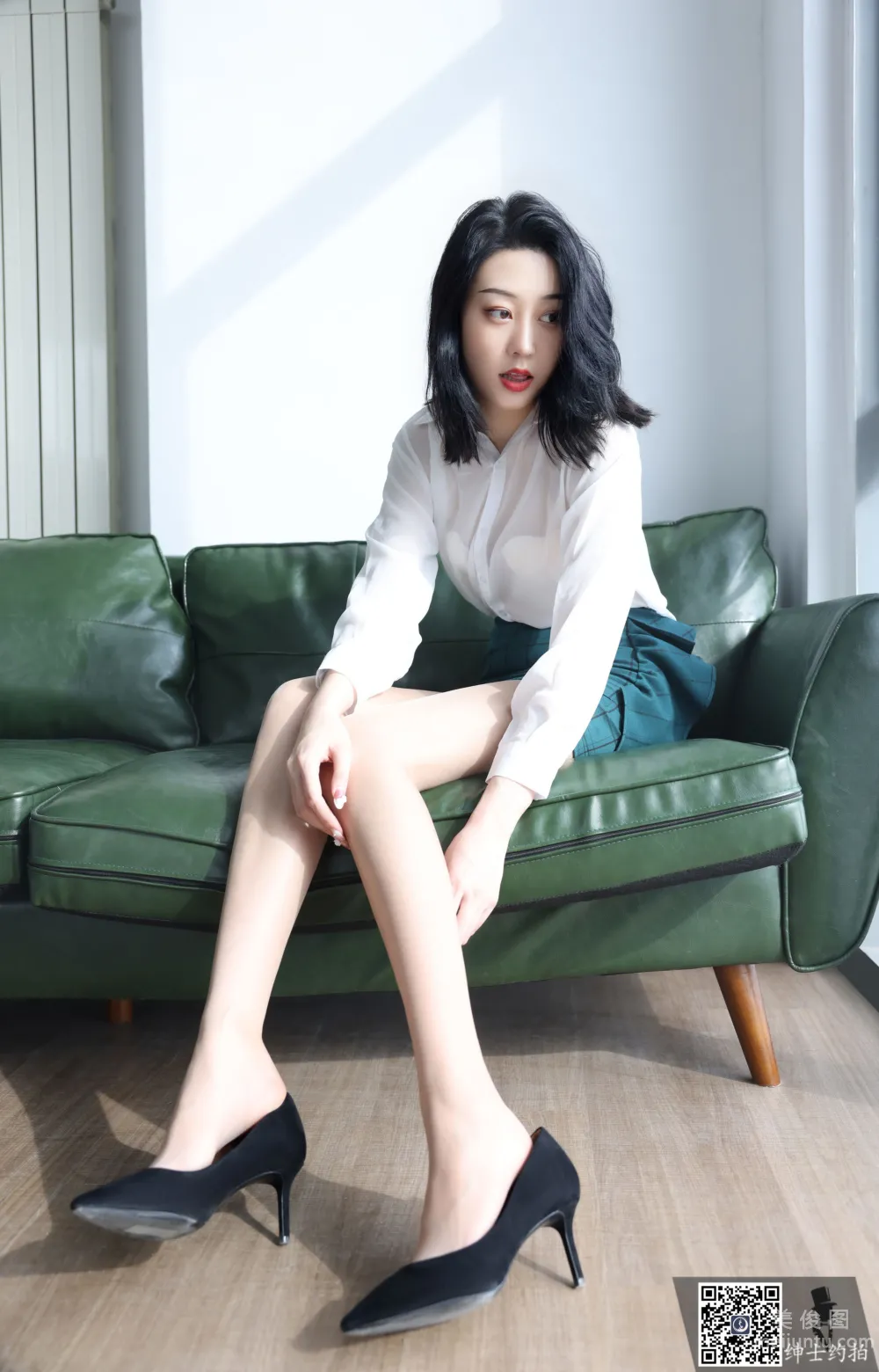 [紳士約拍] SS011 依婷 肉絲美腿寫真套圖 4