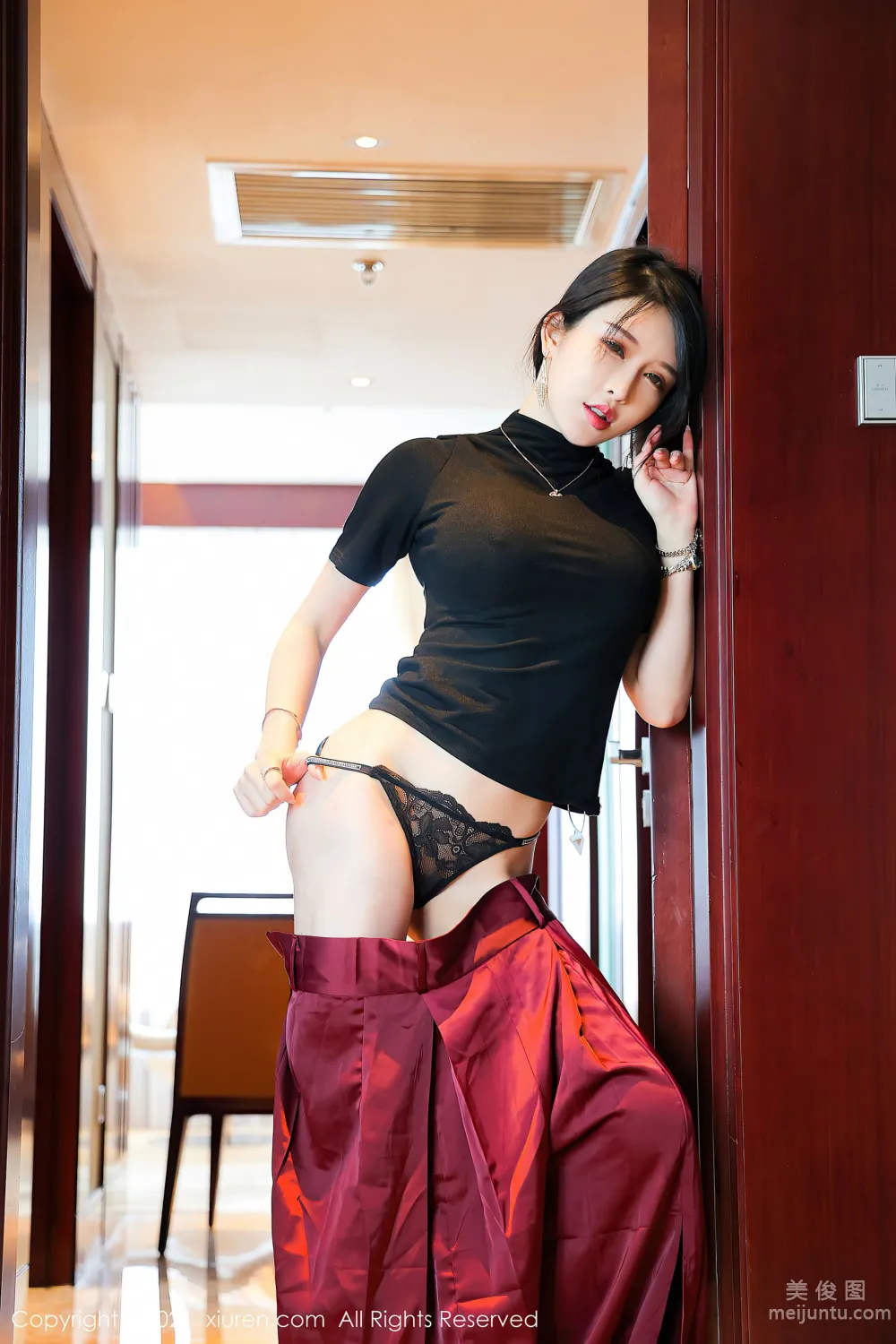 [XiuRen] No.3641 Yutu miki, Graceful and Charming Posture, Alluring Charm photo 15