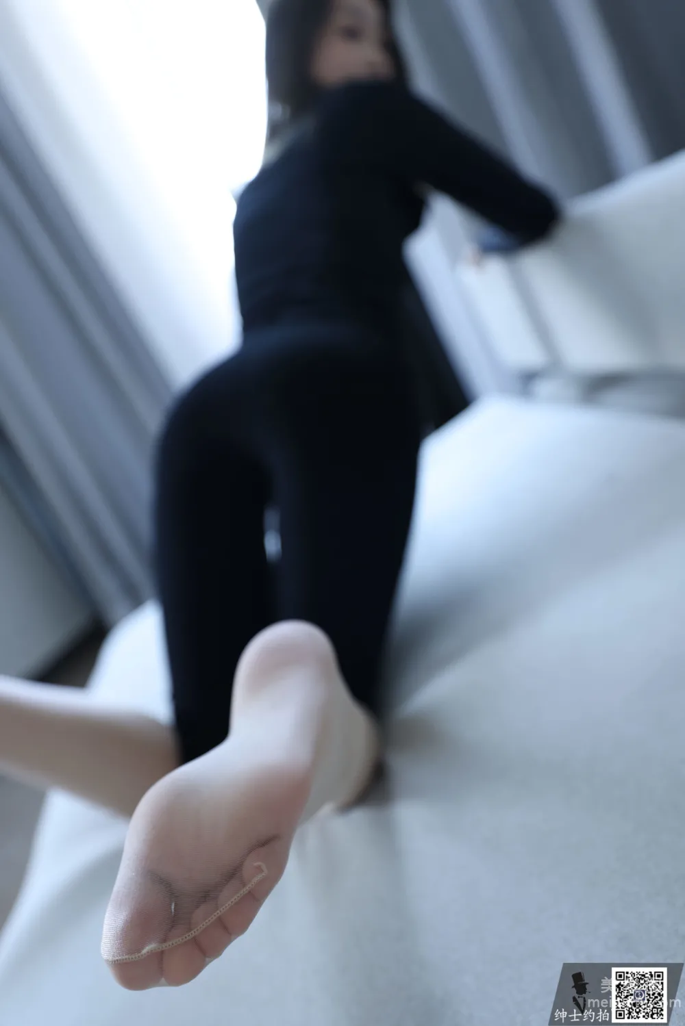 [Gentleman Shoots] SS015 Lin Lin Long Legs and Beautiful Feet Photos photo 20