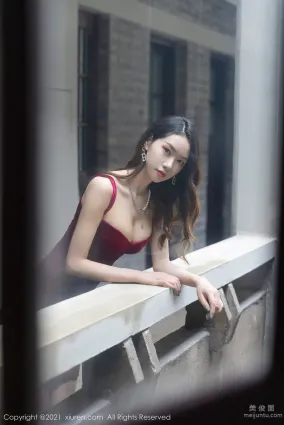 [秀人XIUREN] No.3616 方子萱 - 姓感紅裙與極緻絲襪