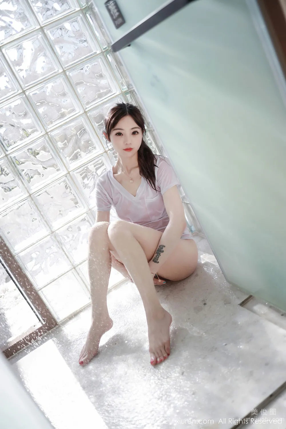 [XiuRen] No.3637 She Beila bella - Tight Sexy Sportswear and Bathroom Series photo 36
