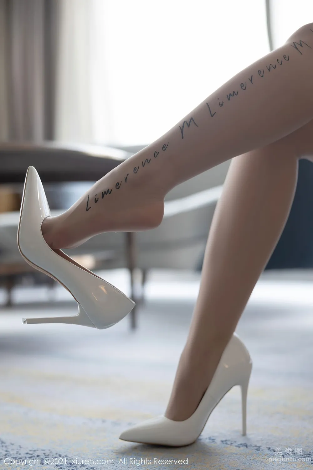 [XiuRen] No.3664 Xu Anan, Pure White and Alluring Sexy Outfit photo 15