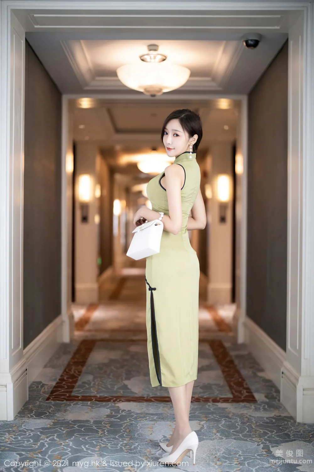 [MyGirl] Vol.551 Yanni Wang - Classical and Romantic Charm Qipao photo 2