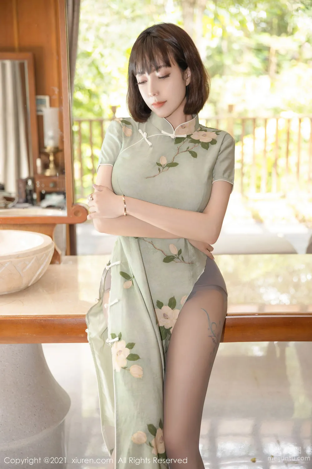 [XiuRen] No.3630 Song Guoer - A Gorgeous Qipao photo 8