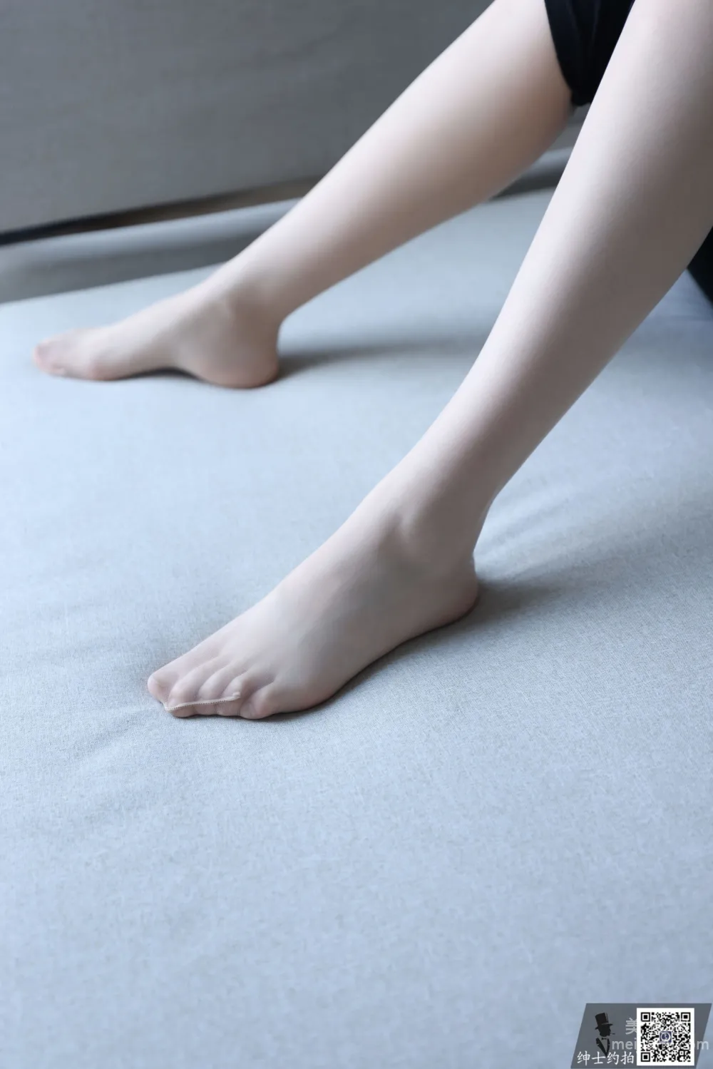 [Gentleman Shoots] SS015 Lin Lin Long Legs and Beautiful Feet Photos photo 49