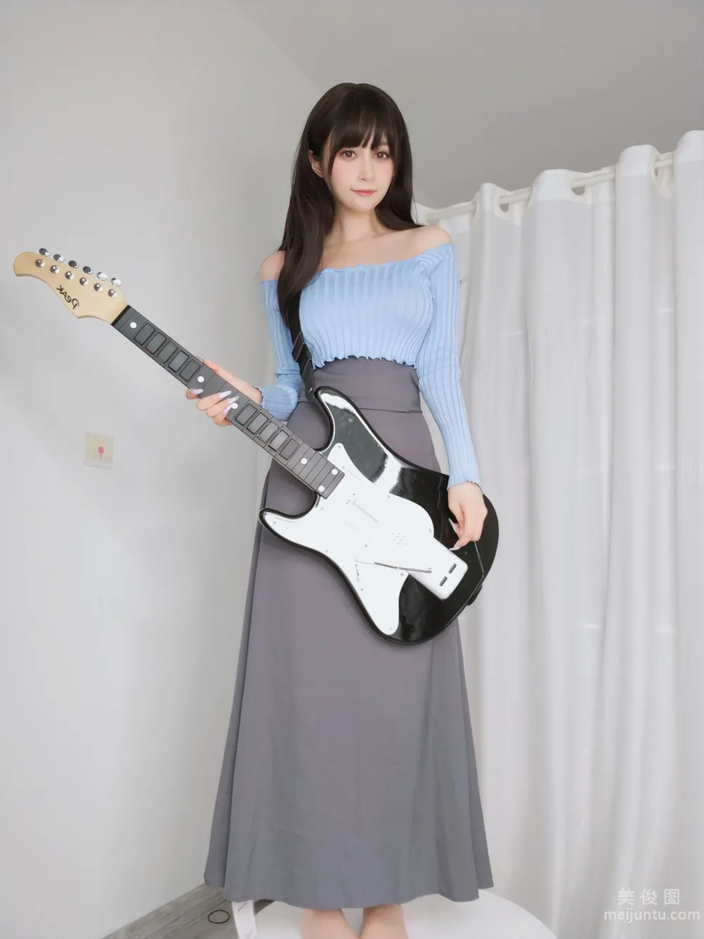 [Web Idols COSER Photos] Baiyin - Guitar Sister photo 114