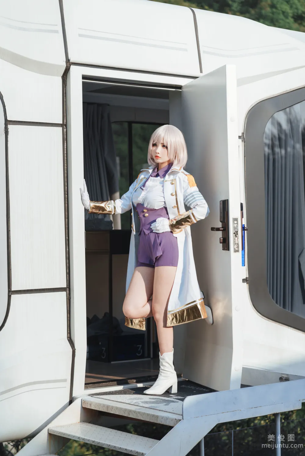 [Web Idols COSER Photos] rioko Liang Liangzi - Denkou Kio Raccoon Set photo 5