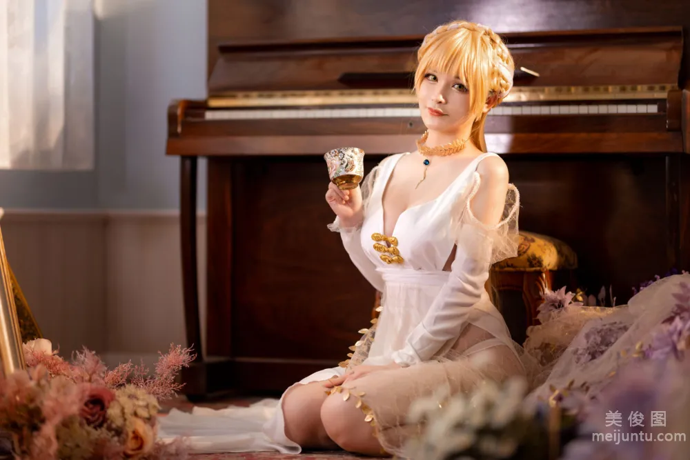 Qian Yu: Web Idols photo 3